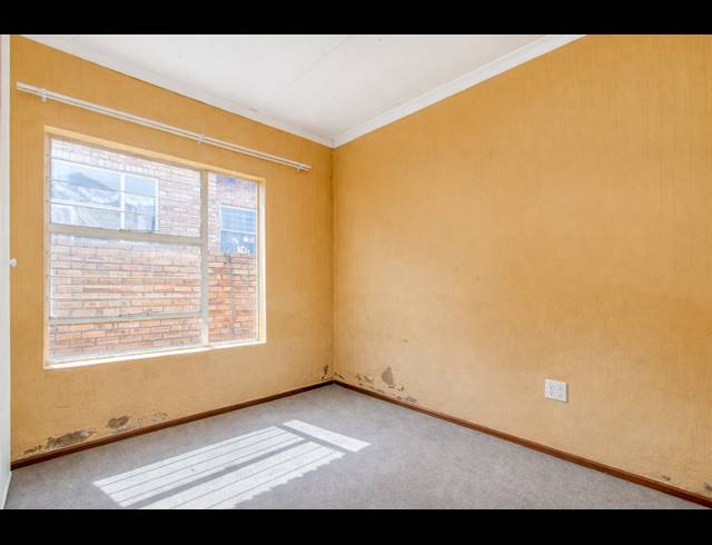 3 BEDROOM TOWNHOUSE FOR SALE IN HONEYPARK